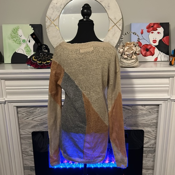 Made in Korea unknown brand tunic - Picture 2 of 3